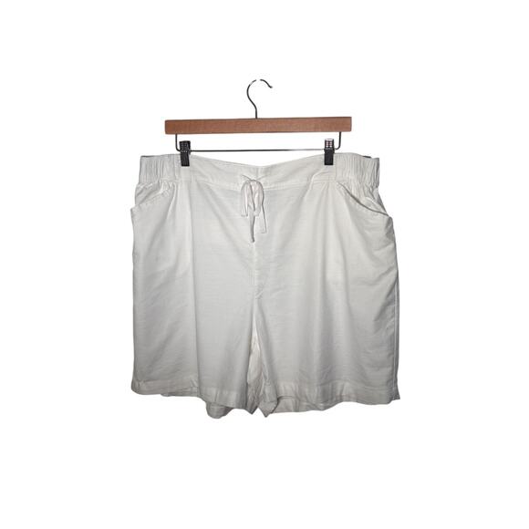 Lane Bryant Pants - Lane Bryant White Mid Rise Drawstring Waist Relaxed Fit Shorts‎ Plus Size 18 20
